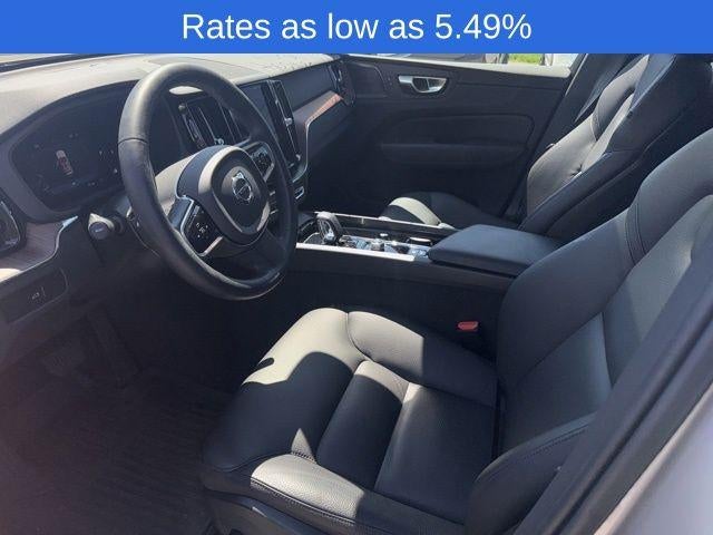 2023 Volvo XC60 B5 AWD Plus Bright Theme