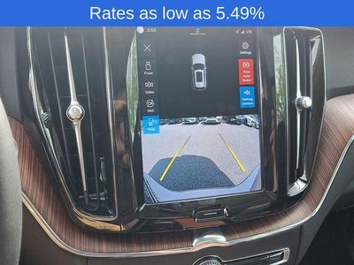 2023 Volvo XC60 B5 AWD Plus Bright Theme