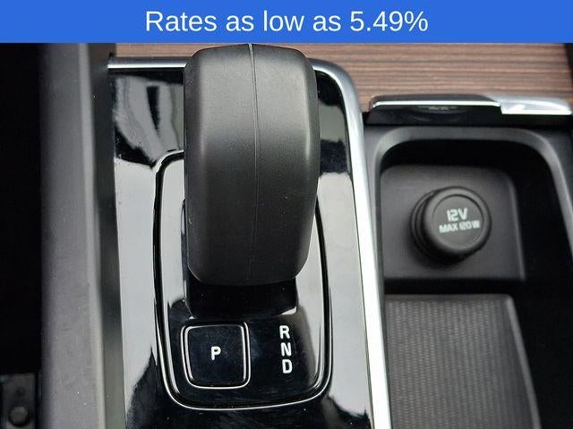 2023 Volvo XC60 B5 AWD Plus Bright Theme