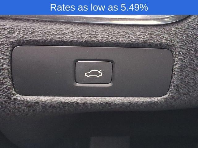 2023 Volvo XC60 B5 AWD Plus Bright Theme