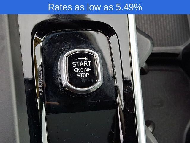 2023 Volvo XC60 B5 AWD Plus Bright Theme