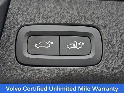 2023 Volvo XC60 B5 AWD Plus Bright Theme