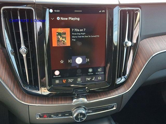 2023 Volvo XC60 B5 AWD Plus Bright Theme