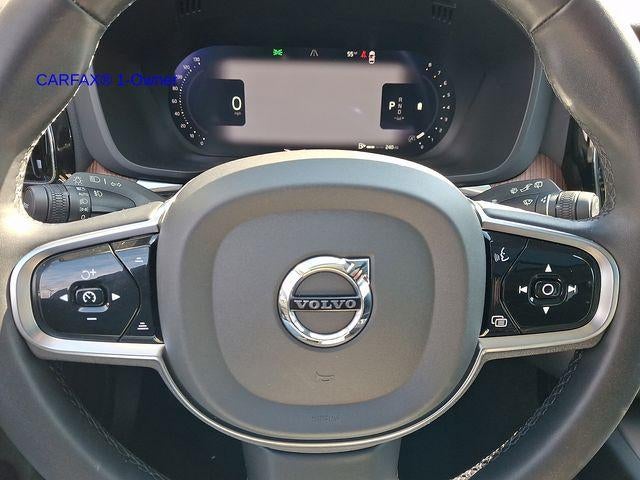 2023 Volvo XC60 B5 AWD Plus Bright Theme