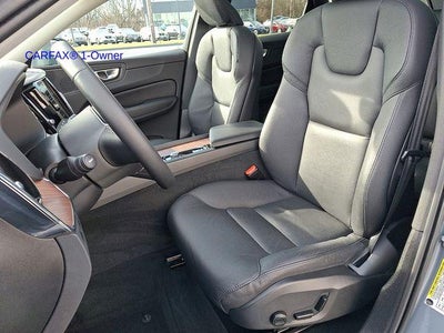 2023 Volvo XC60 B5 AWD Plus Bright Theme