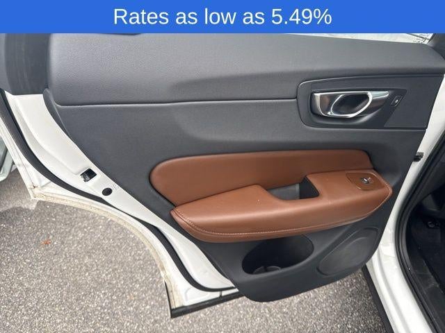 2023 Volvo XC60 B5 AWD Plus Bright Theme