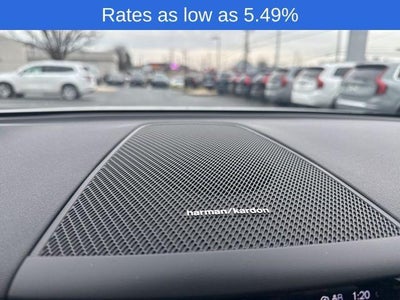 2023 Volvo XC60 B5 AWD Plus Bright Theme