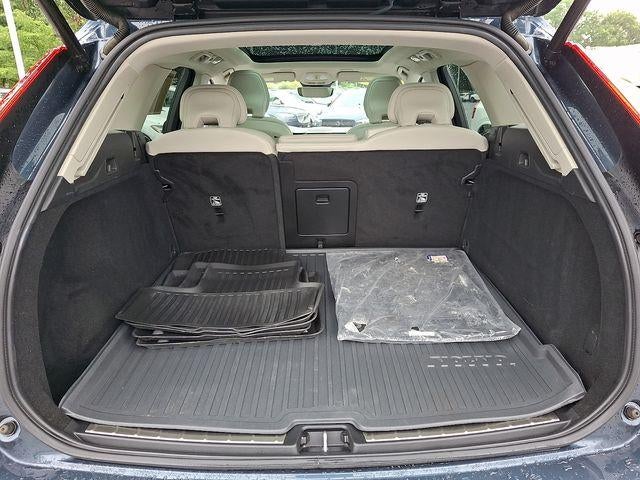 2023 Volvo XC60 B5 AWD Core