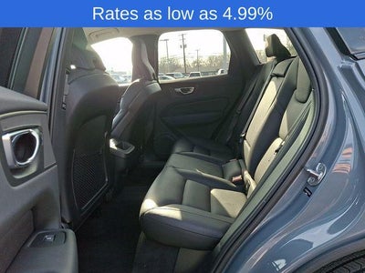 2023 Volvo XC60 B5 AWD Plus Dark Theme