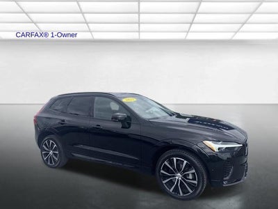 2023 Volvo XC60 B5 AWD Plus Dark Theme