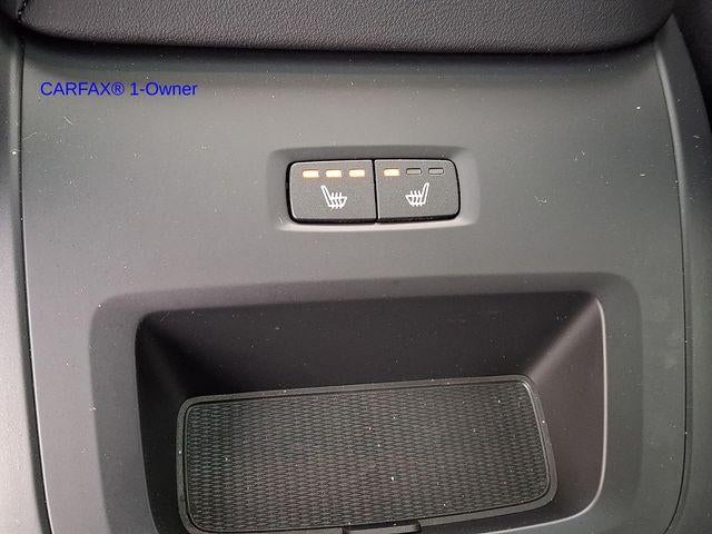 2023 Volvo XC60 B5 AWD Plus Dark Theme