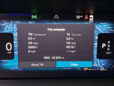 2023 Volvo XC60 B5 AWD Plus Dark Theme