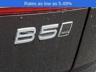 2023 Volvo XC60 B5 AWD Plus Dark Theme