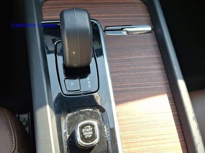 2023 Volvo XC60 B5 AWD Plus Dark Theme