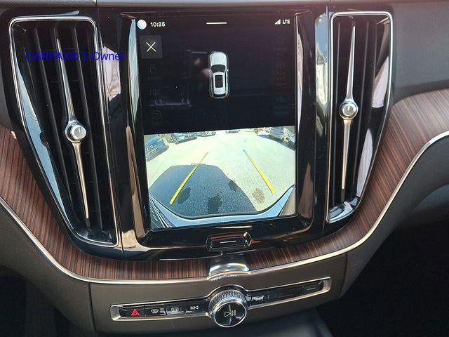 2023 Volvo XC60 B5 AWD Plus Dark Theme