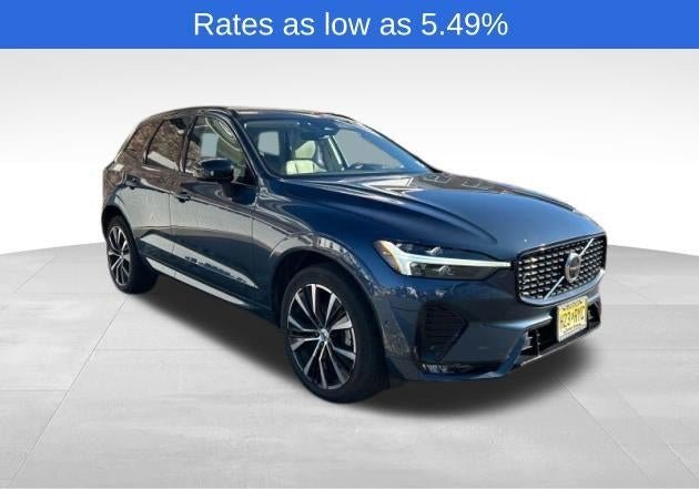 2023 Volvo XC60 B5 AWD Plus Dark Theme