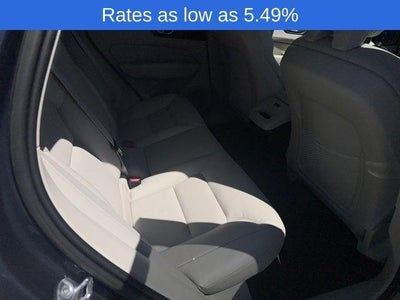 2023 Volvo XC60 B5 AWD Plus Dark Theme