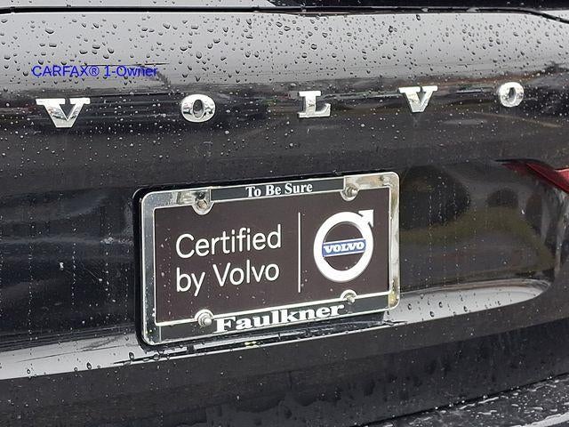 2023 Volvo XC60 B5 AWD Plus Dark Theme