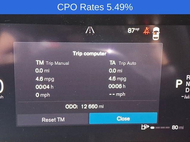 2023 Volvo XC60 B5 AWD Plus Dark Theme
