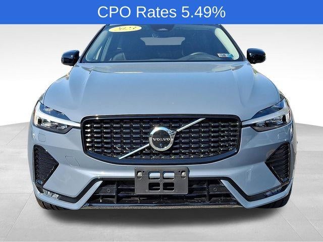 2023 Volvo XC60 B5 AWD Plus Dark Theme