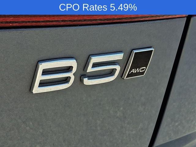 2023 Volvo XC60 B5 AWD Plus Dark Theme