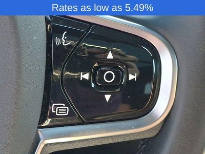 2023 Volvo XC60 B5 AWD Plus Dark Theme