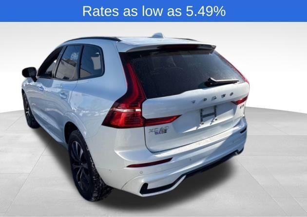 2023 Volvo XC60 B5 AWD Plus Dark Theme