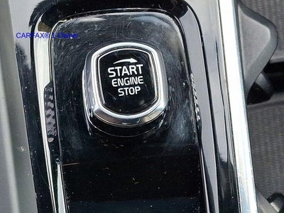 2023 Volvo XC60 B5 AWD Plus Dark Theme