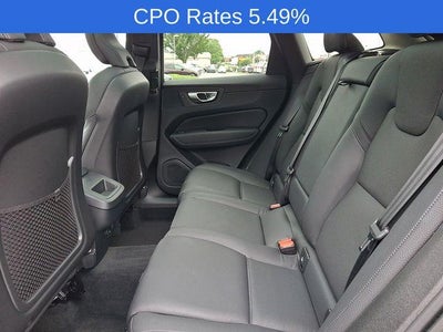 2023 Volvo XC60 B5 AWD Plus Dark Theme