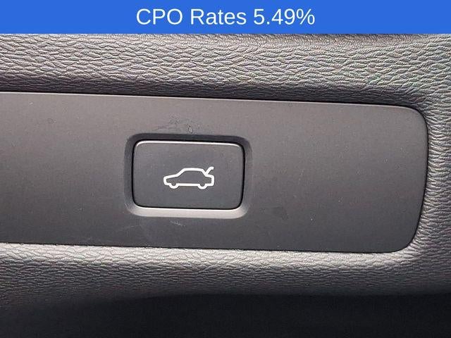 2023 Volvo XC60 B5 AWD Plus Dark Theme