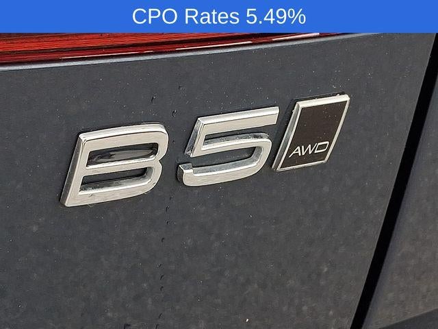 2023 Volvo XC60 B5 AWD Plus Dark Theme