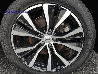 2023 Volvo XC60 B5 AWD Plus Dark Theme