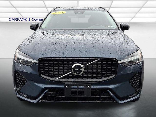 2023 Volvo XC60 B5 AWD Plus Dark Theme