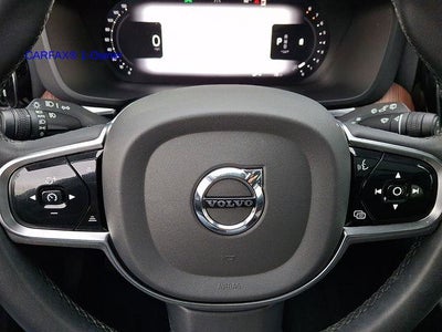 2023 Volvo XC60 B5 AWD Plus Dark Theme