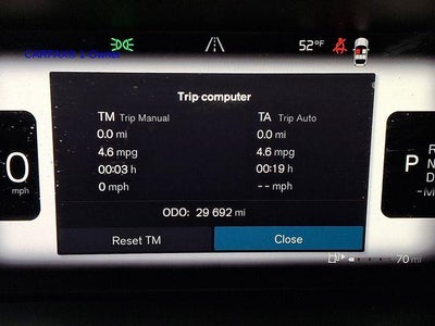 2023 Volvo XC60 B5 AWD Plus Dark Theme