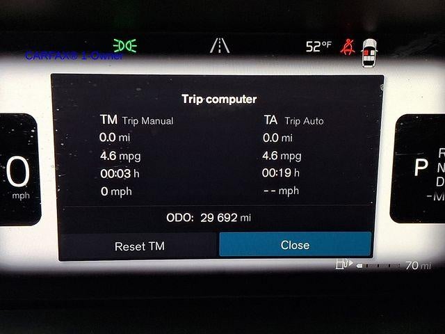 2023 Volvo XC60 B5 AWD Plus Dark Theme