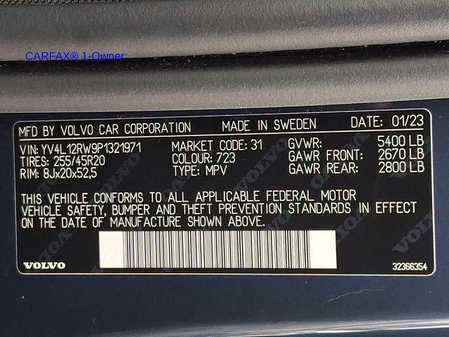 2023 Volvo XC60 B5 AWD Plus Dark Theme