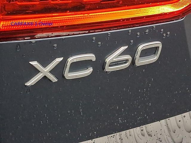 2023 Volvo XC60 B5 AWD Plus Dark Theme