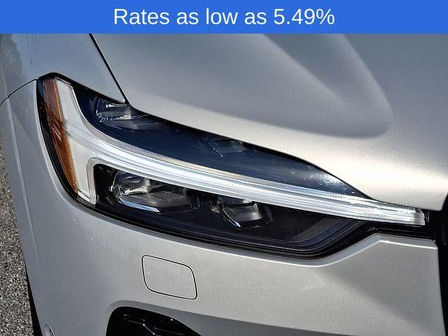 2023 Volvo XC60 B5 AWD Plus Dark Theme