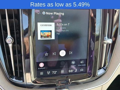 2023 Volvo XC60 B5 AWD Plus Dark Theme