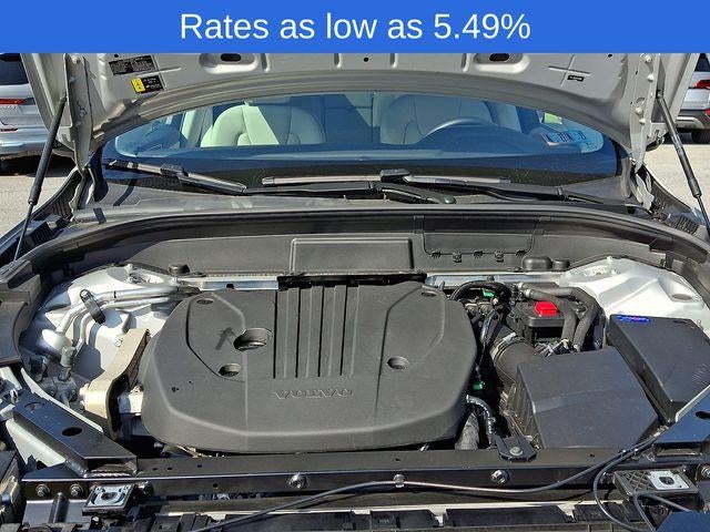 2023 Volvo XC60 B5 AWD Plus Dark Theme