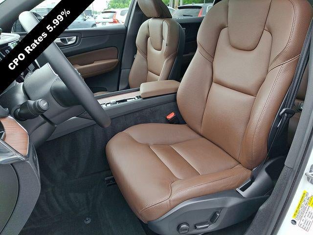 2023 Volvo XC60 B5 AWD Plus Dark Theme
