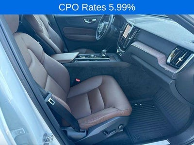 2023 Volvo XC60 B5 AWD Plus Dark Theme