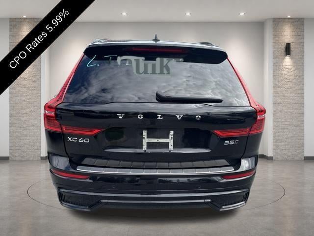 2023 Volvo XC60 B5 AWD Plus Dark Theme