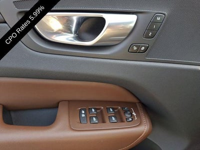 2023 Volvo XC60 B5 AWD Plus Dark Theme