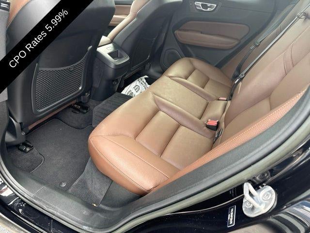 2023 Volvo XC60 B5 AWD Plus Dark Theme