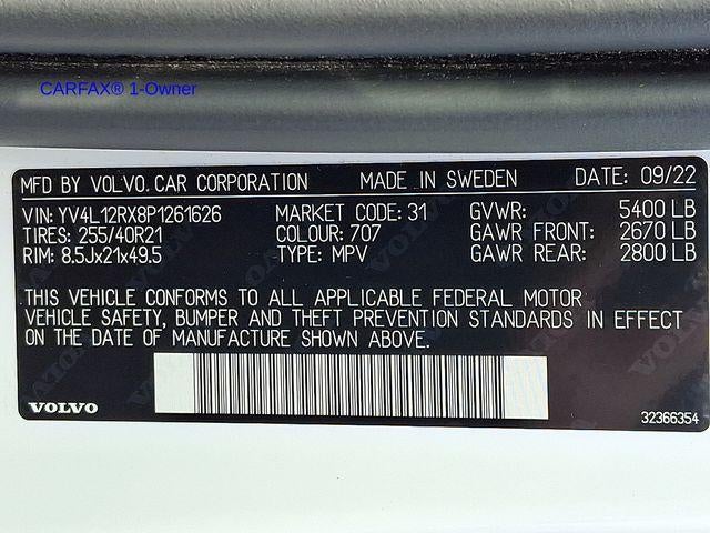 2023 Volvo XC60 B5 AWD Ultimate Dark Theme