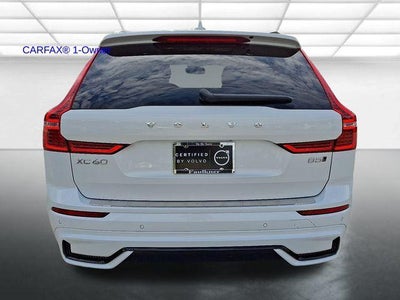 2023 Volvo XC60 B5 AWD Ultimate Dark Theme