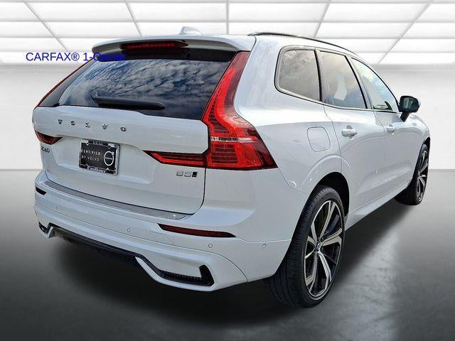 2023 Volvo XC60 B5 AWD Ultimate Dark Theme