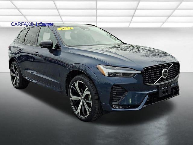 2023 Volvo XC60 B5 AWD Ultimate Dark Theme